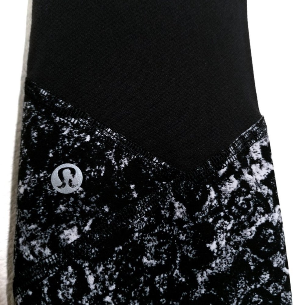 NEW | Lululemon Pace Rival Crop *22" Achromatize Ice Grey Black 6 - Picture 13 of 15